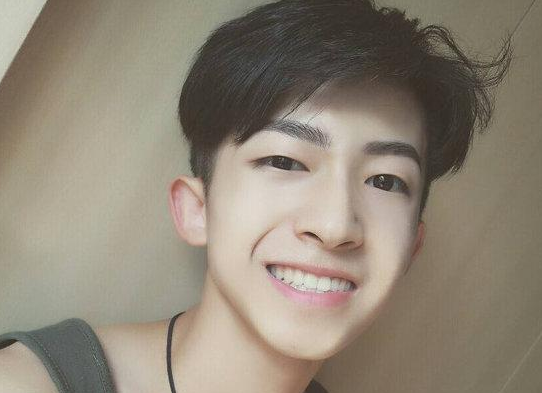 抖音10大最帅的男生照片集！
