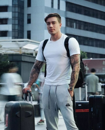 音乐带领着他找回了初衷 | 百大DJ Headhunterz 猎头者